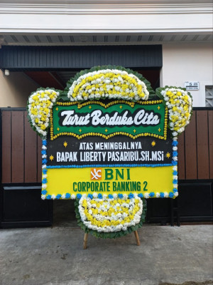 Papan Bunga Duka di Kerembong